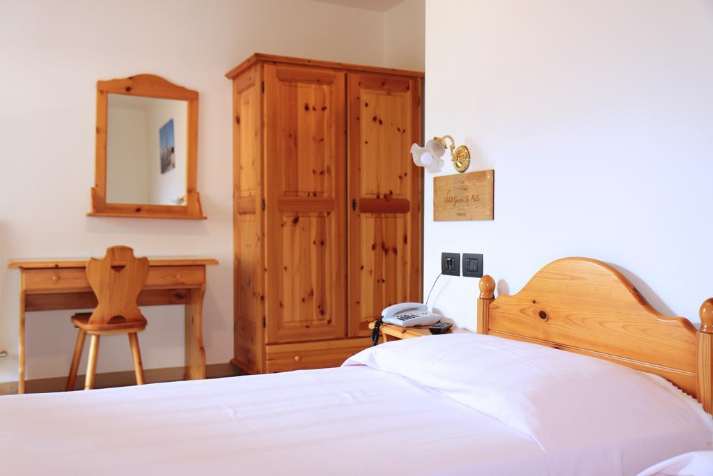 פינזולו Hotel La Palu מראה חיצוני תמונה